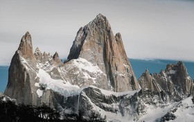 澳门正版足球报：如何影响2025年的足球热潮？